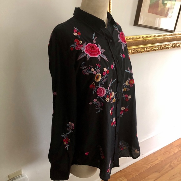 ZARA Woman Embroidered Roses Tunic M/L - Picture 3 of 8